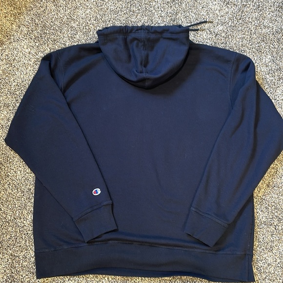 Men’s 2XL Champion hoodie - Picture 3 of 3